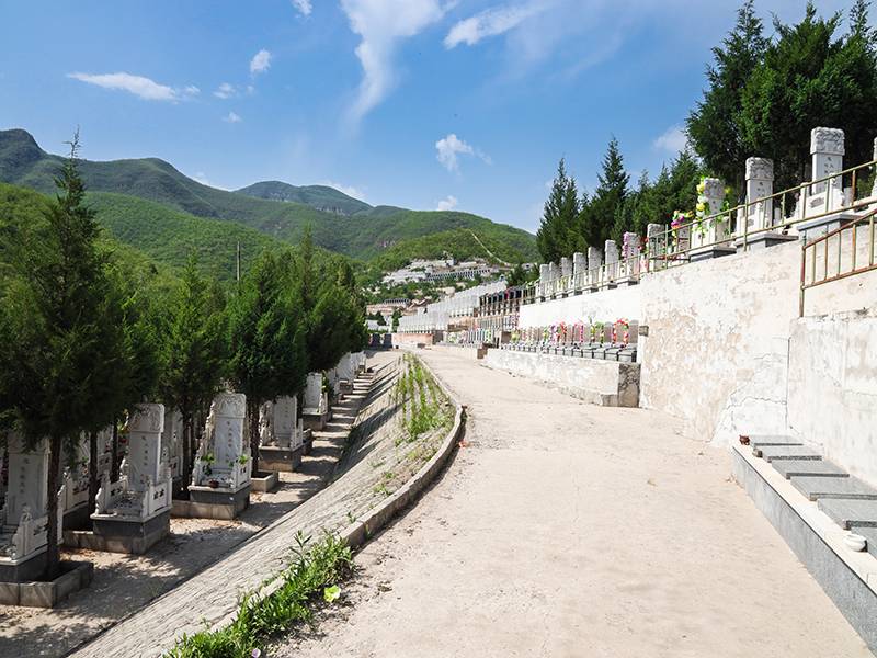北京炎黄陵园地址在哪里(周边交通便利吗) 北京炎黄陵园地址在哪里(周边交通便利吗)